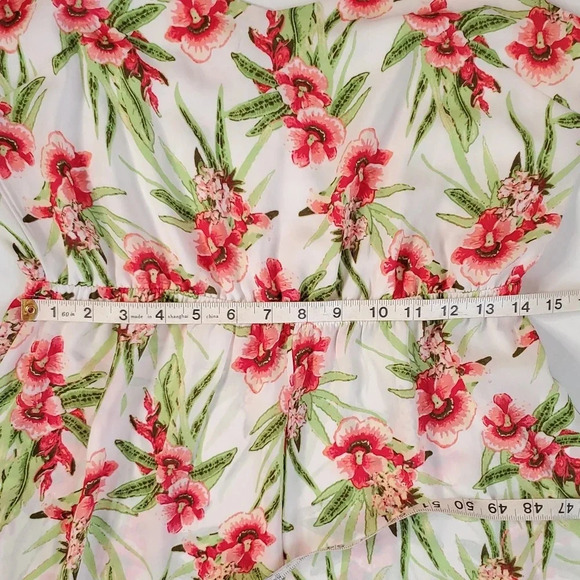 Forever21  Floral jumpsuit Sz M - Picture 5 of 7